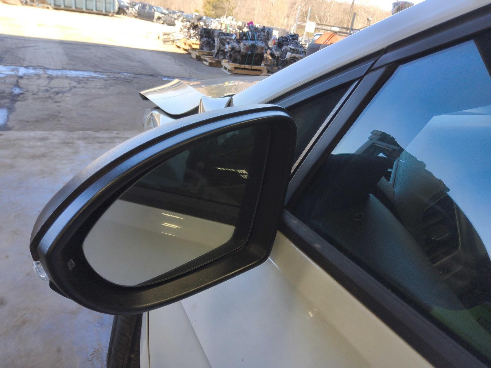 Used Battery Tray fits: 2015 Volkswagen Golf Grade A