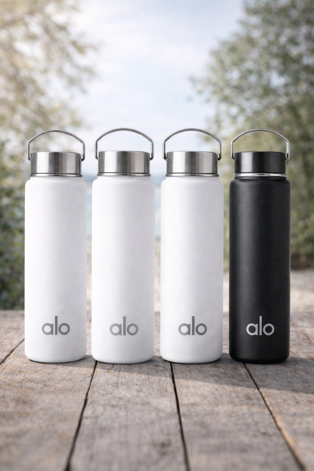 Set of 4 Stainless Steel Water Bottle. Color White Brand New. Free Shipping