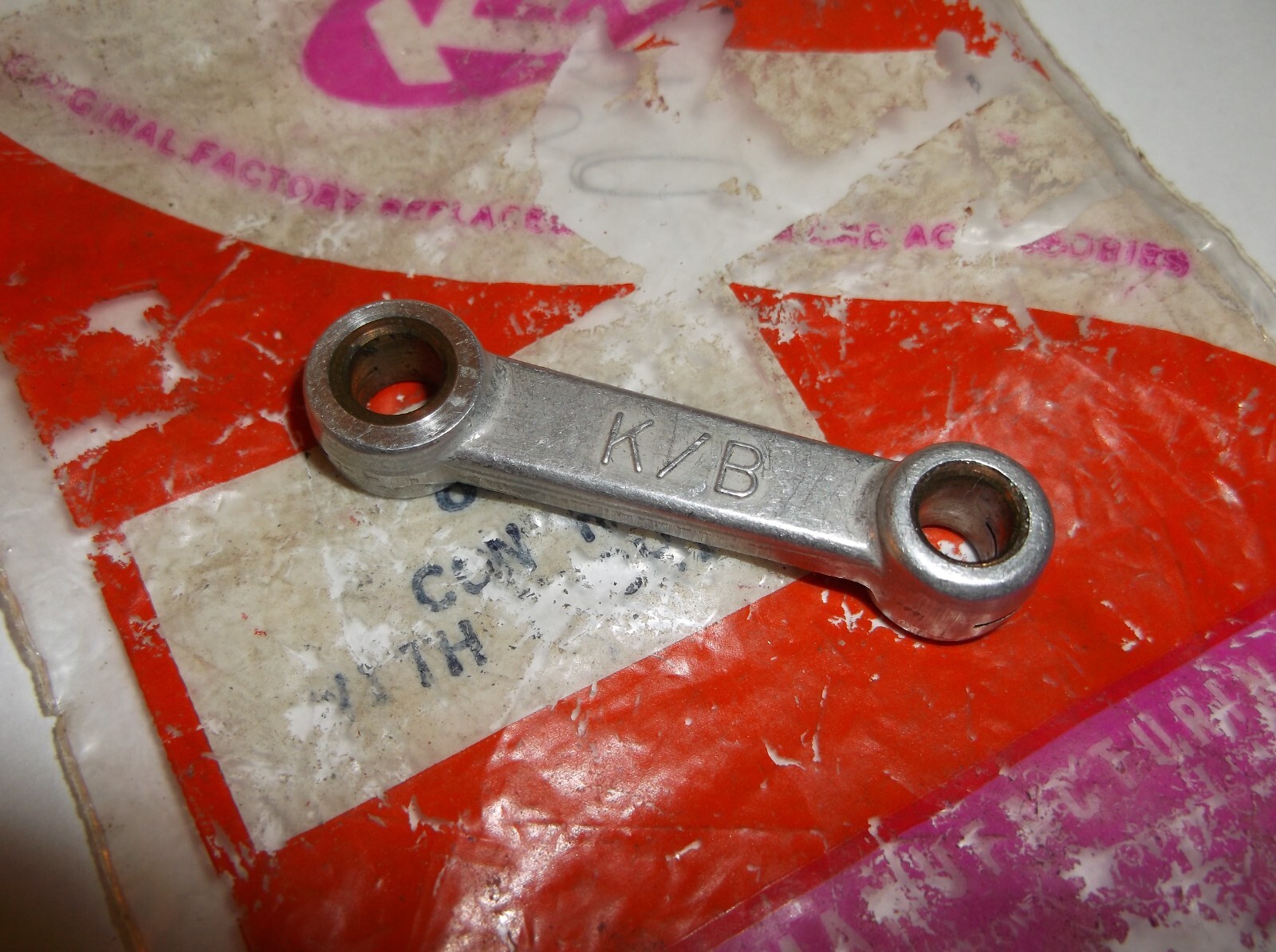 USED GOOD (K&B) 7.5&6.5  RS (III)# 8095  AIRPLANE MODEL ENG. CONNETING ROD .218"
