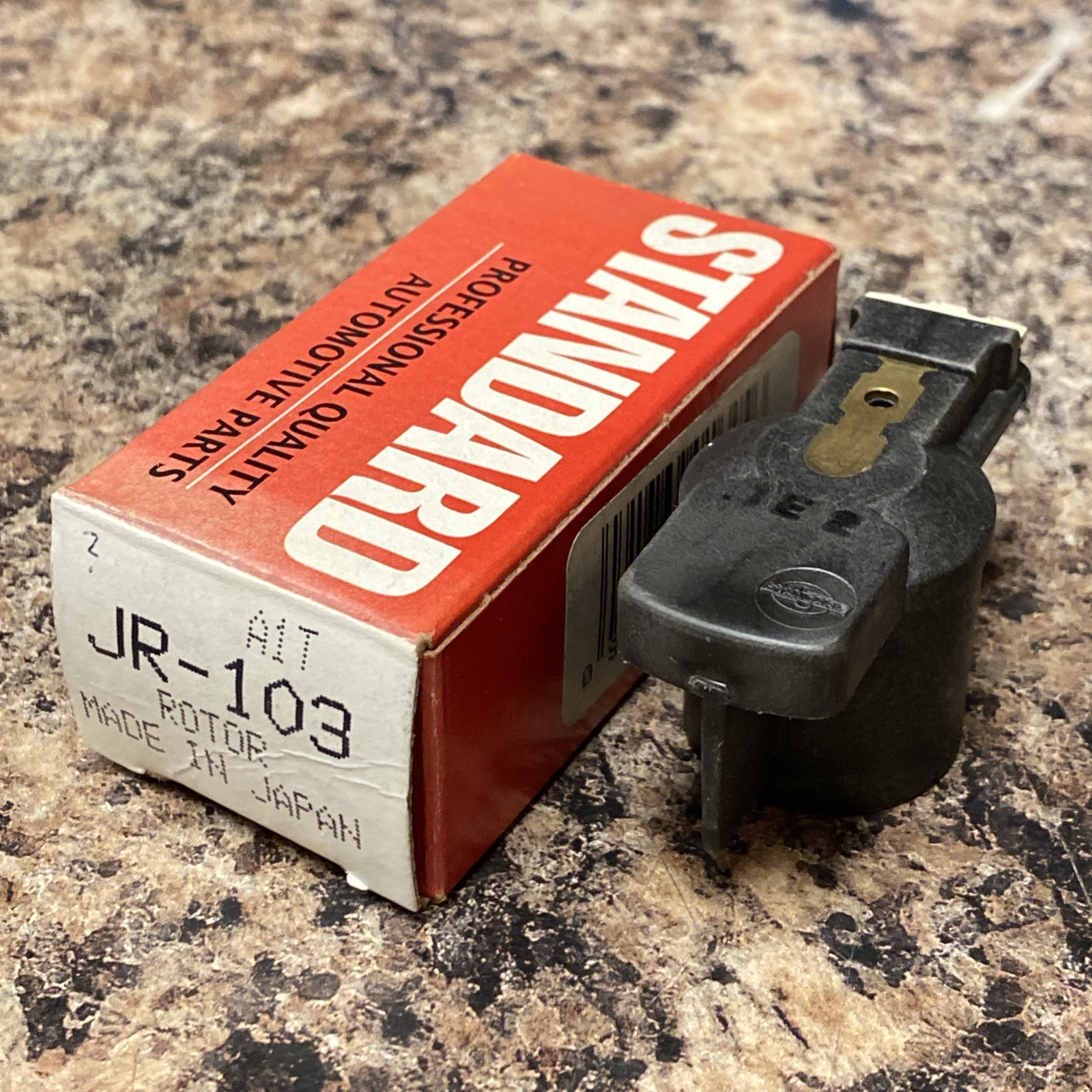 Standard JR-103 Distributor Rotor For 80s & 90s Dodge, Mitsubishi, Plymouth, ETC