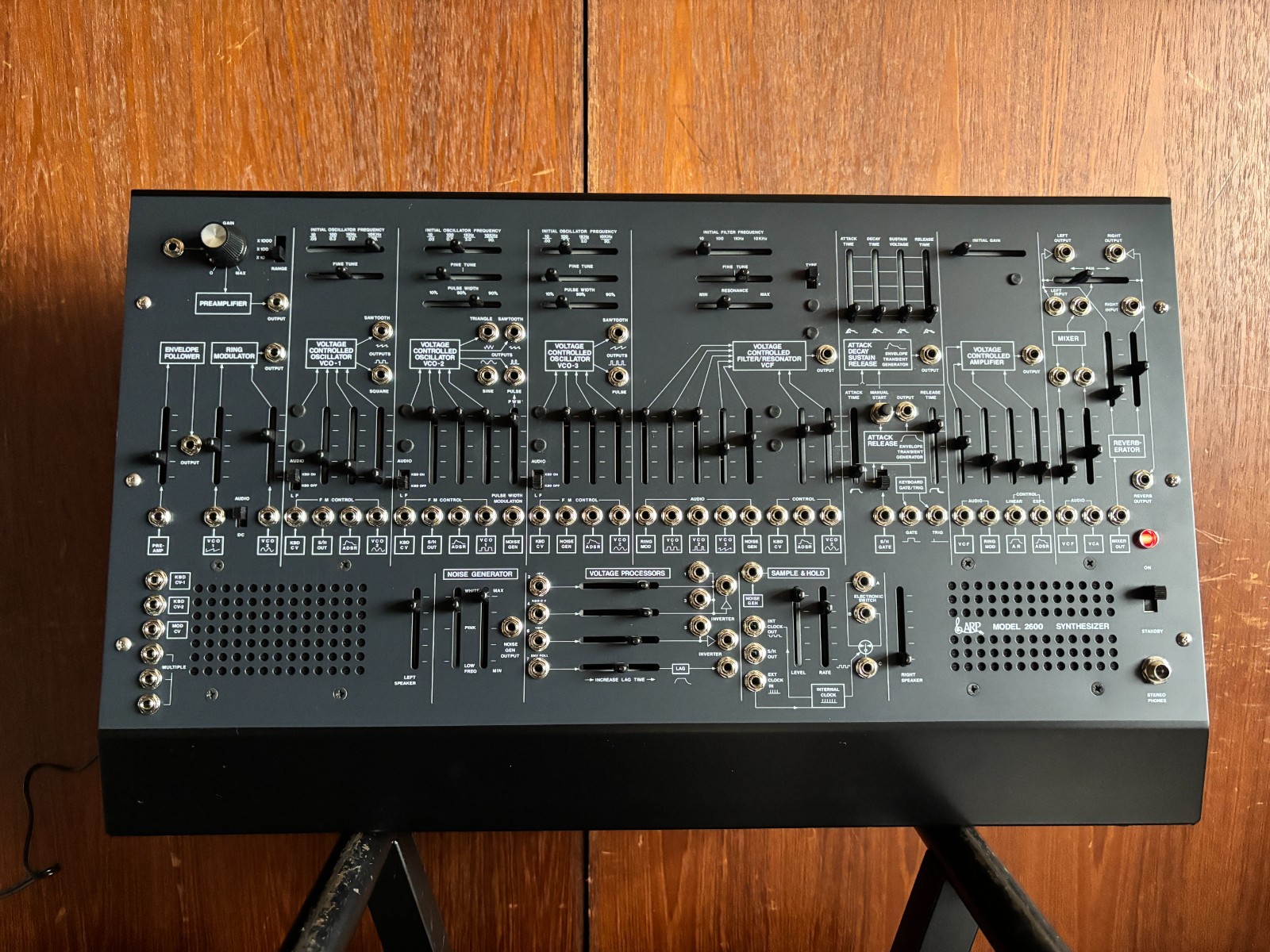 ARP ARP 2600-M SEMI-MODULAR SYNTHESIZER w/ case KORG