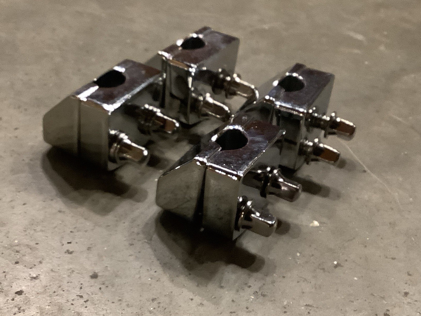 (4) DW Floor Tom Leg Mount Memory Lock DRUM WORKSHOP Chrome MINTY #RT3
