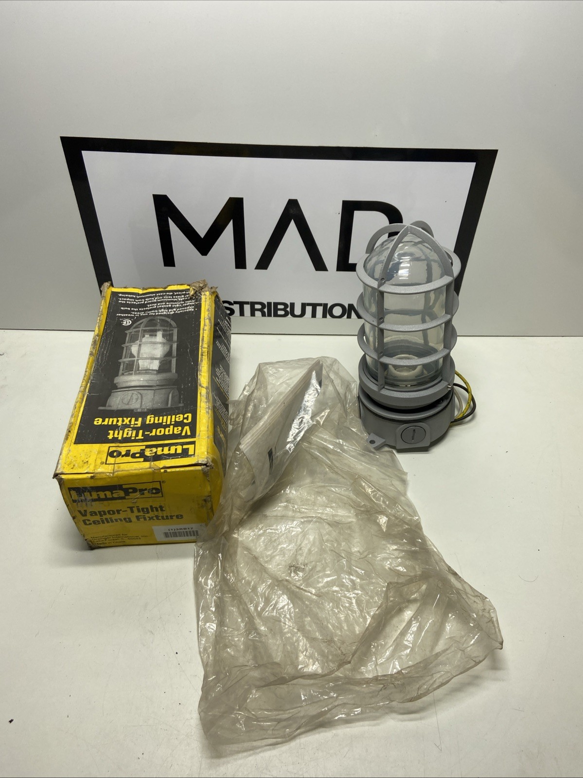 LumaPro 3RB17 Vapor-Tight Ceiling Fixture Die-Cast Aluminum Housing