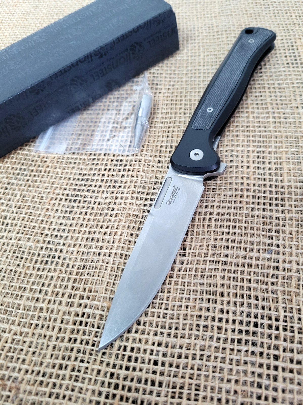 LionSTEEL Skinny Folding Knife 3.5" MagnaCut Steel Blade Aluminum/Micarta Handle