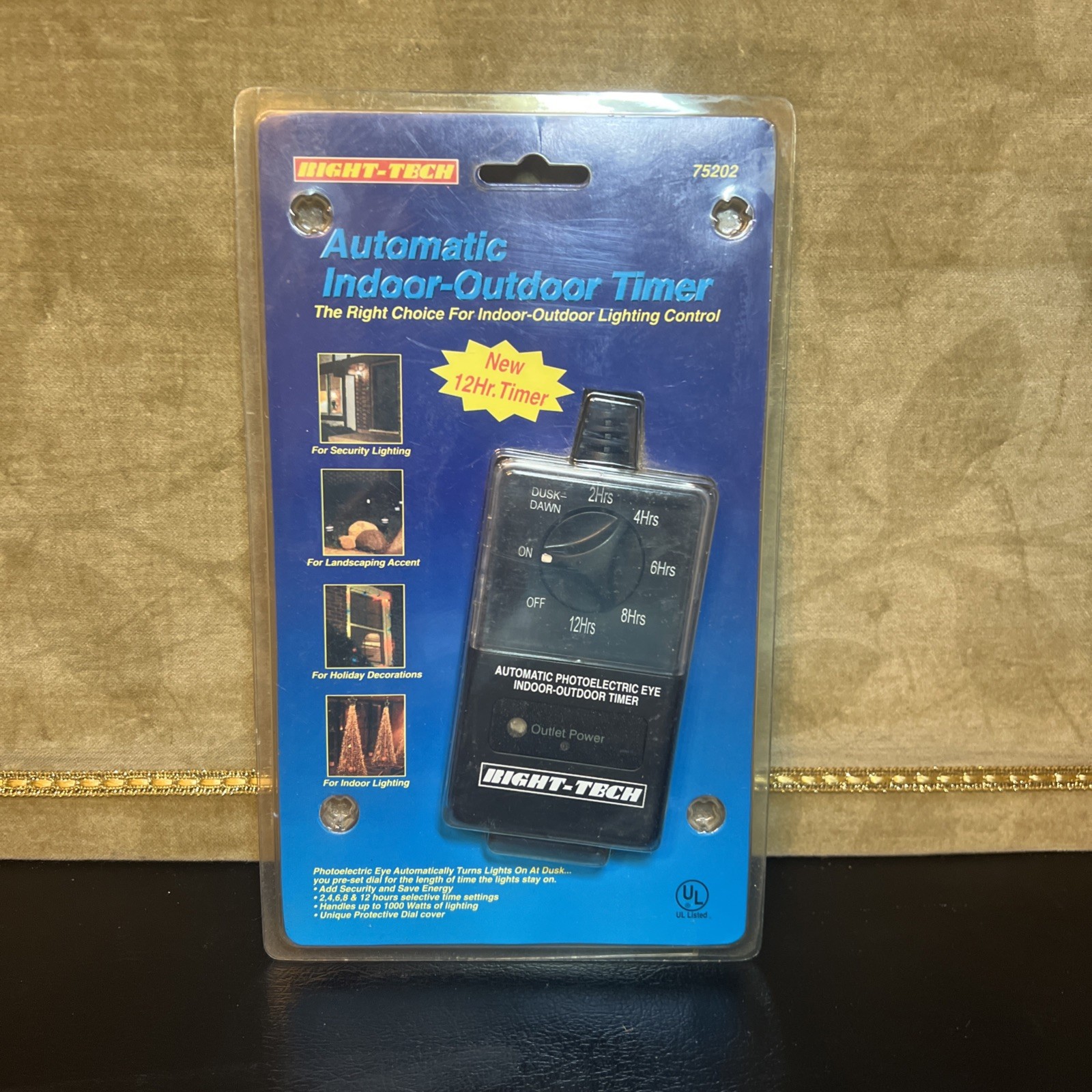 Automatic Photoelectric Eye Indoor Outdoor Timer  by Right Tech Lighting #75202