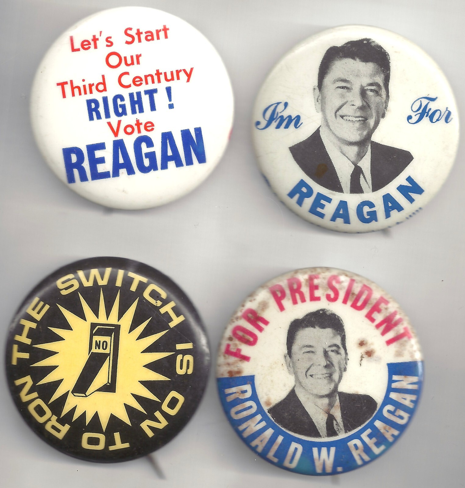 Lot of 4 Ronald Reagan Pins pinbacks buttons THE SWITCH IS ON TO RON!