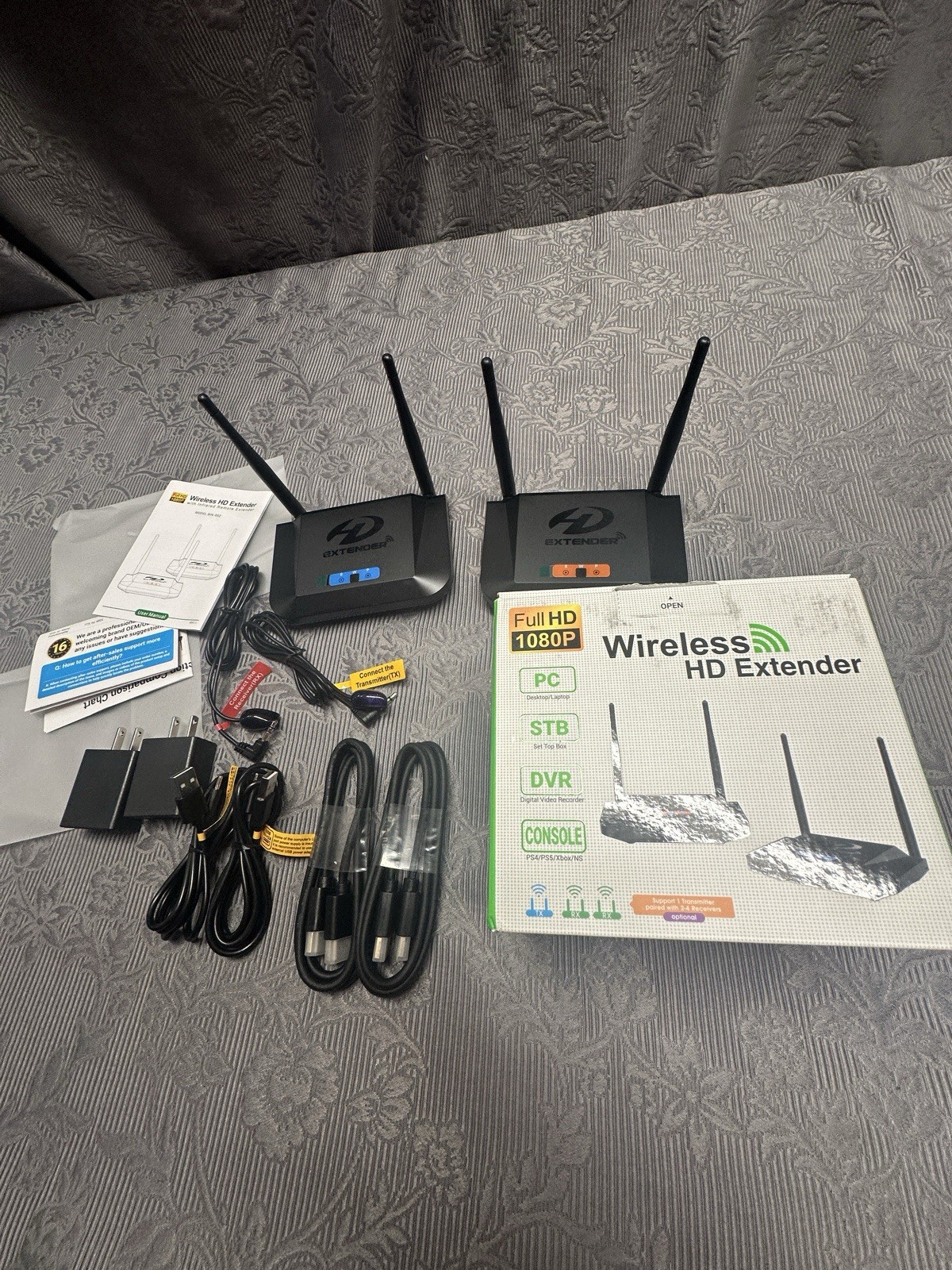 Wireless HD Extender 8 WiFi Channels, 1 Transmitter, Up to 4 Receivers