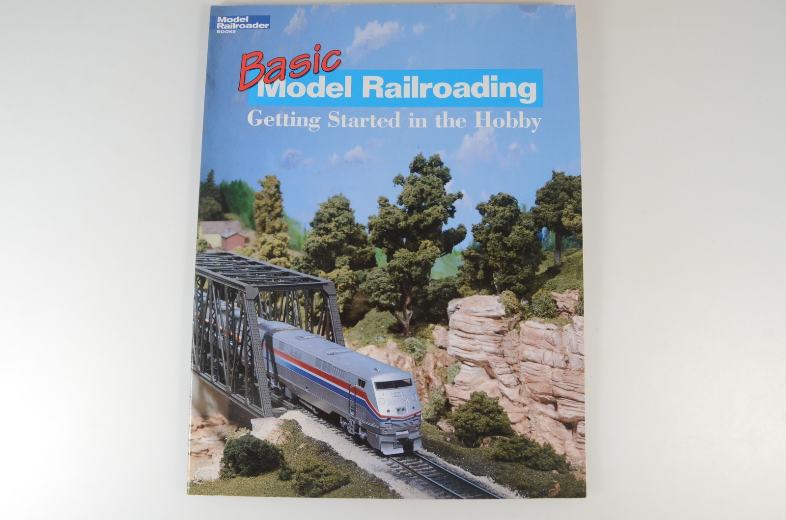Model Railroadering Book Lot - Getting Started, Benchwork, Detailing, 4x8 Layout