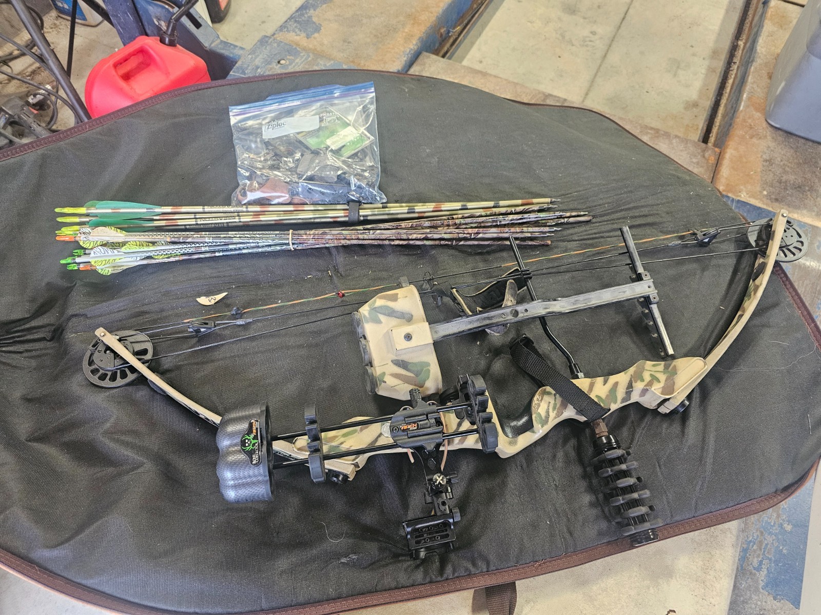 left hand ted nugent compound bow