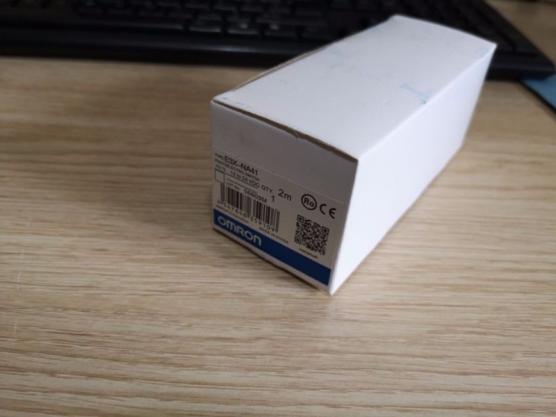 New In Box Omron Photoelectric Sensor Switch E3X-NA41 E3XNA41 *TT