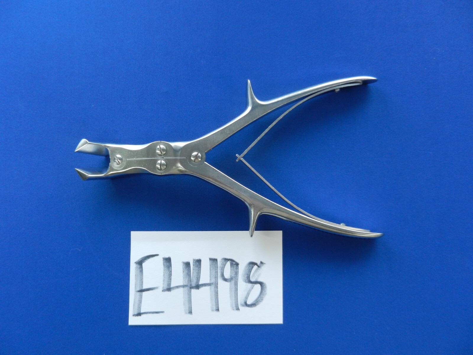 E4498 V. Mueller VM37-2251 Double Action Orthopedic Cutter