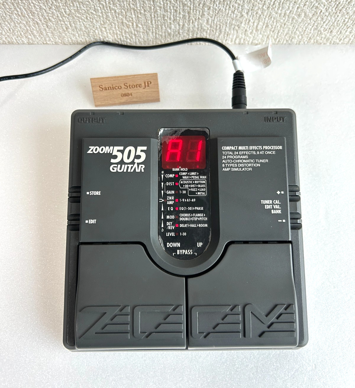 Zoom 505 Guitar Compact Multi Effects Processor, Amp simulator Used Tested Japan