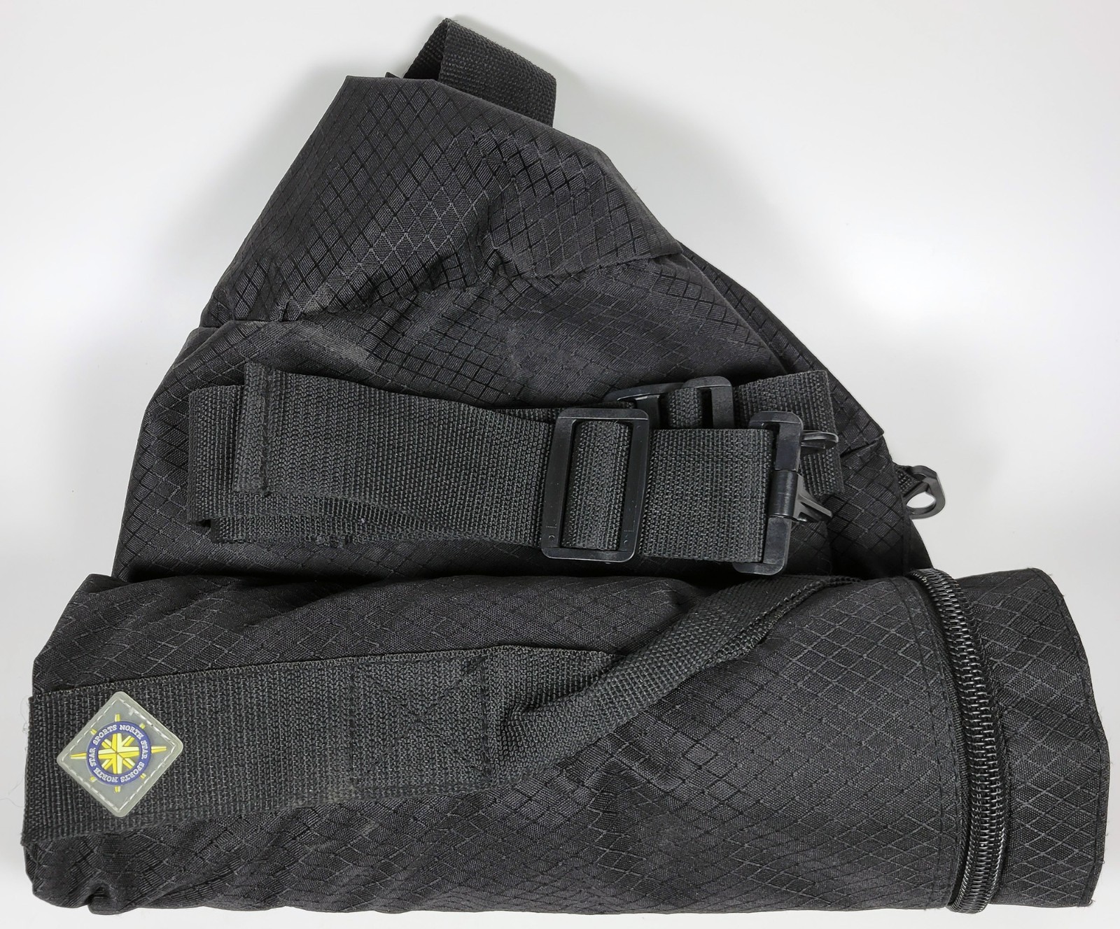 North Star Sports - SD1640DLX Gear Bag - Black - Diamond Ripstop - 16” x 40”