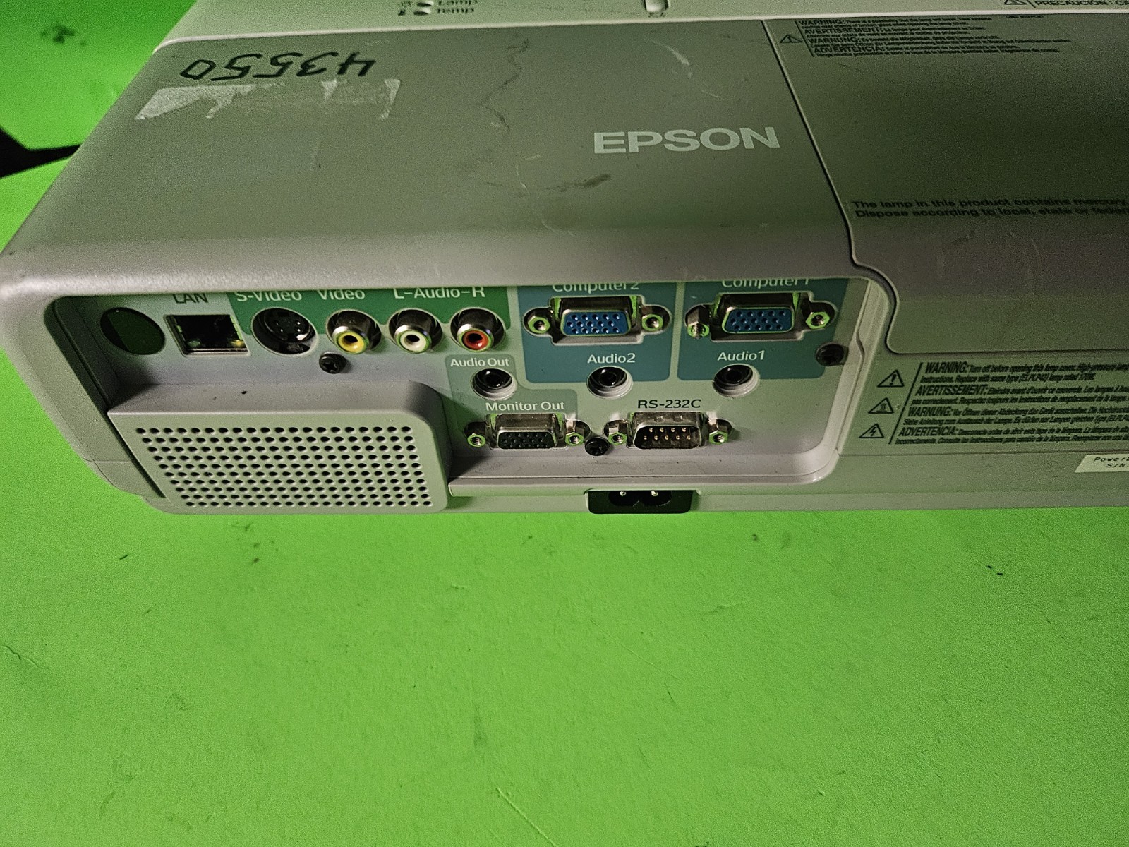 Epson PowerLite 410W LCD Projector H330A short throw 264h