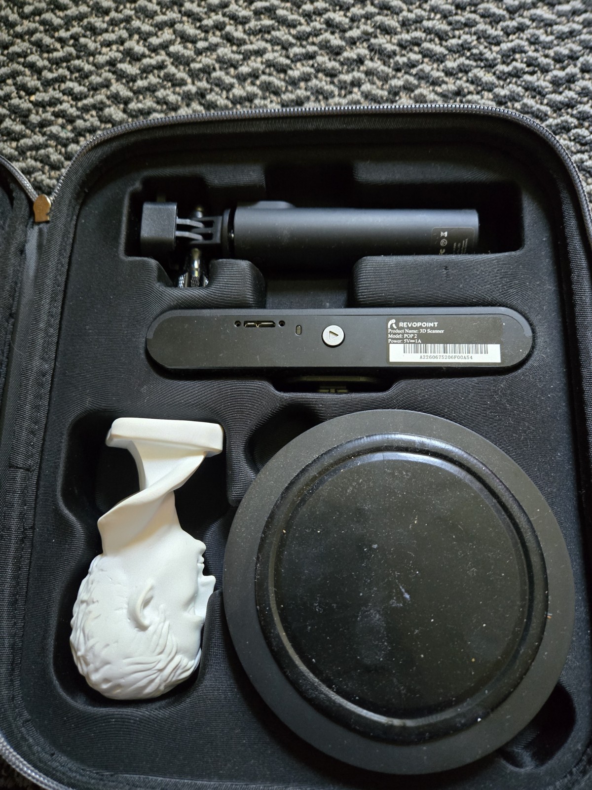 Revopoint POP 2 3D Scanner Kit with Tripod & Carrying Case