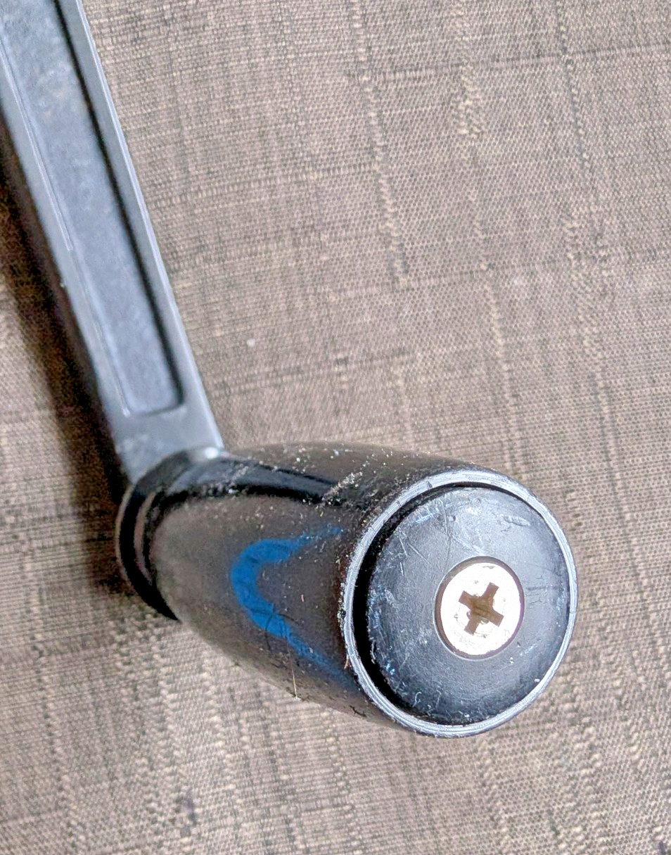 Lewmar locking aluminum winch handle