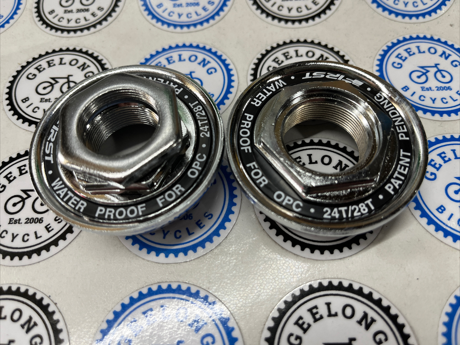 One Piece Cranks American BOTTOM BRACKET SET BMX water proof seals Chrome OPC