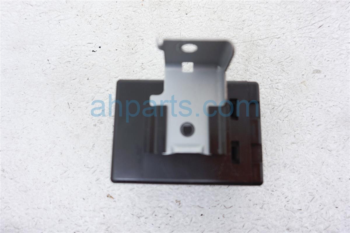 2005-2008 Nissan Xterra Keyless Entry Module 28595-Ea10a *Without Smart Entry*
