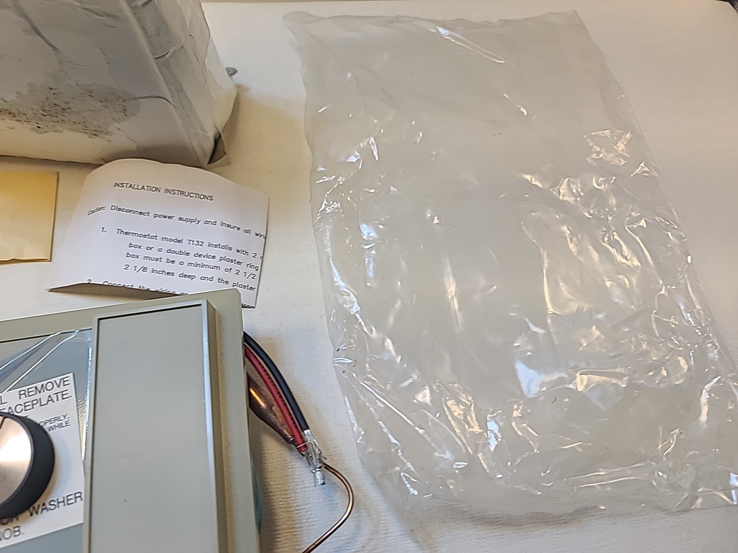Sunne Controls Fan Coil Thermostat TA132‑007 – Line Voltage NOS Lot of 2