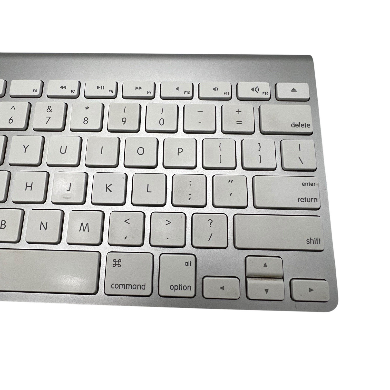 Apple A1314 Wireless Bluetooth Keyboard Silver Tested Working OEM