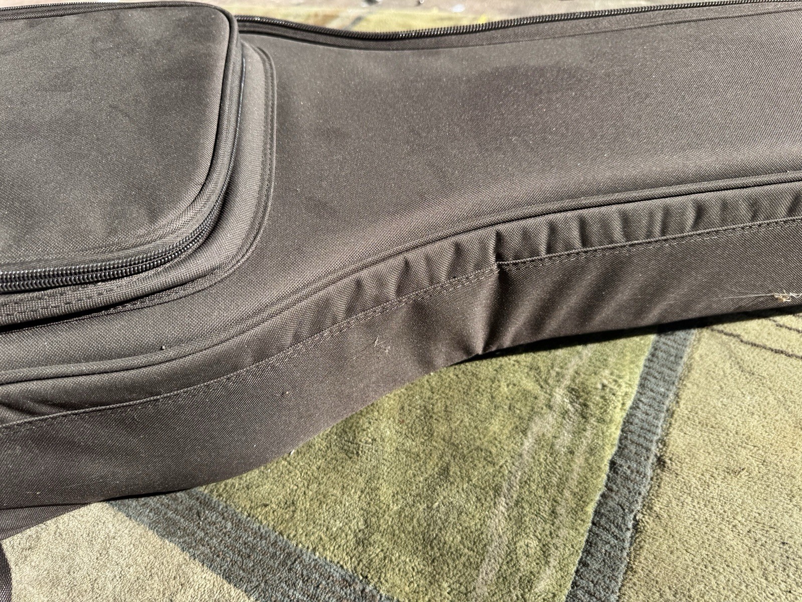 Taylor Super Aero Case, GC Brown Red Open Box