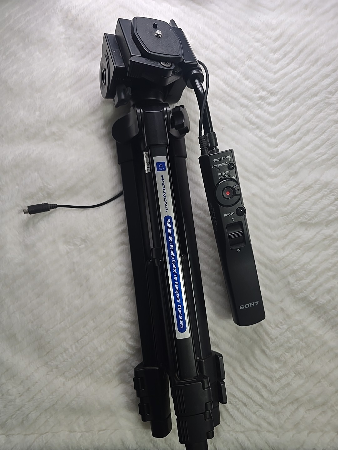 Sony VCT-60AV Camcorder Tripod with Remote  Quick Release Plate
