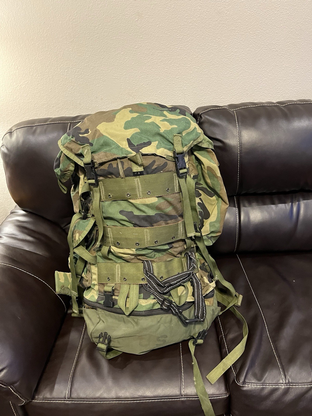 US Military CFP 90 Woodland Camo Field Pack-Large Internal Frame Army Bag