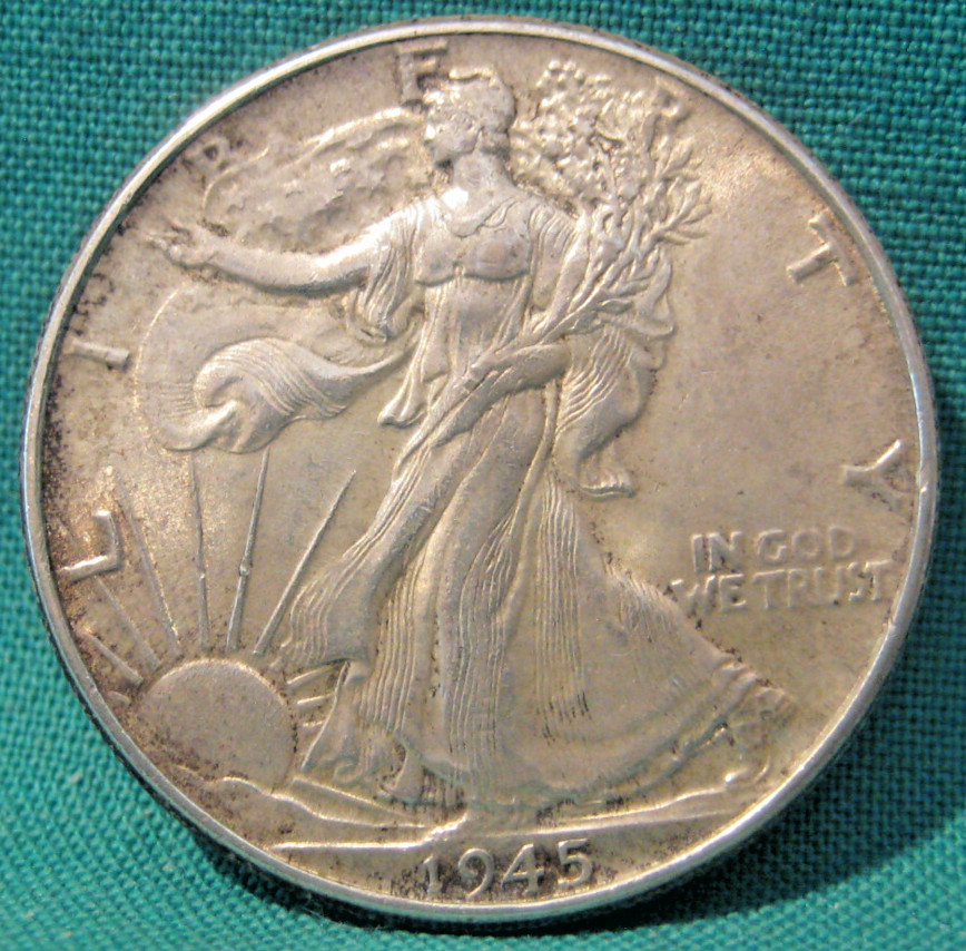 1945-P Walking Liberty Silver 50c-Sharp Details-Strong Skirt Lines-Hi Grade-#202