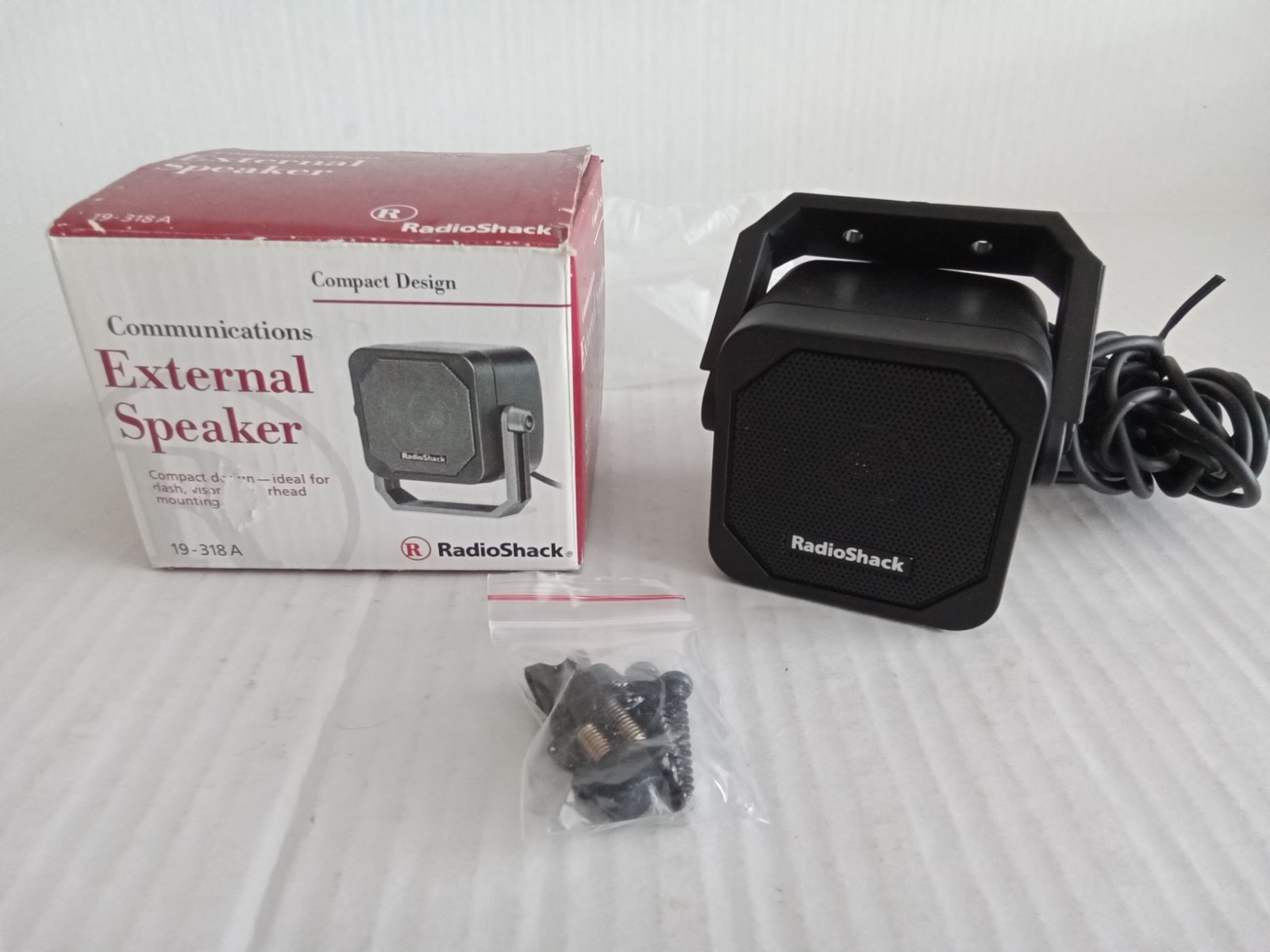 Radio Shack 19-318A Communications External Speaker