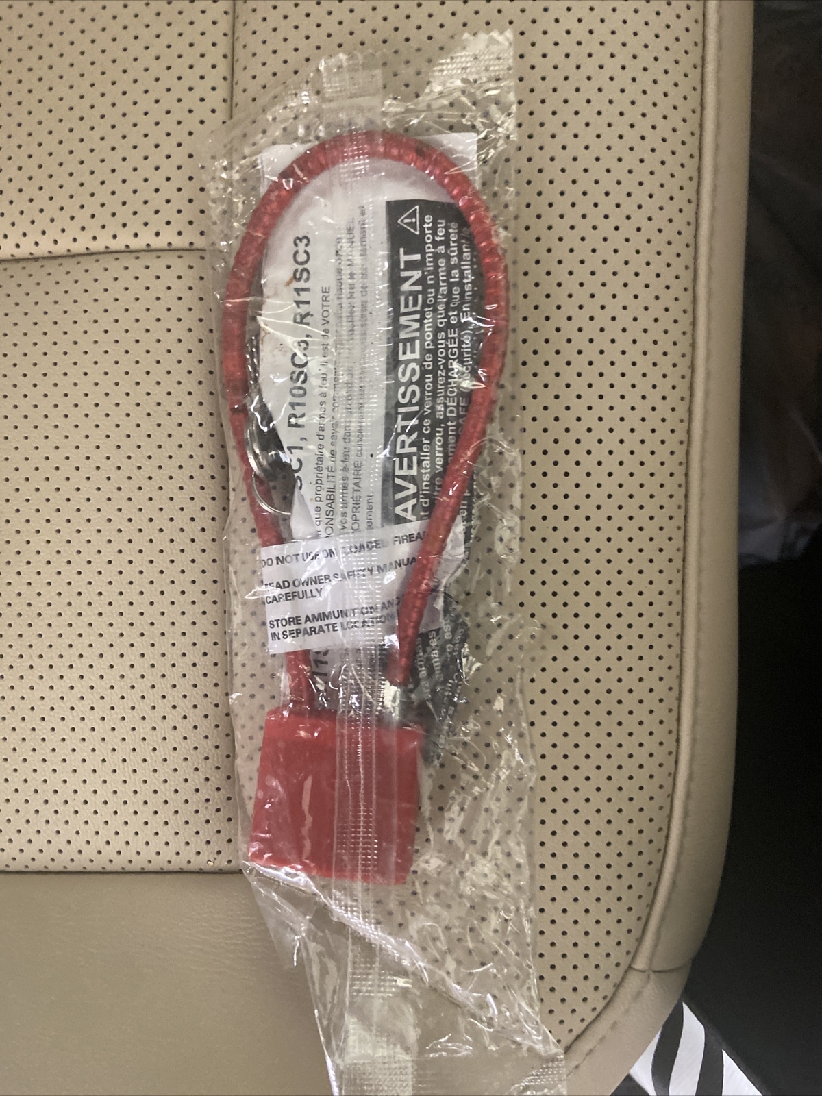 NEW Walther Regal Firearm Gun Lock, Cable Lock, Red, 15", 2 Keys