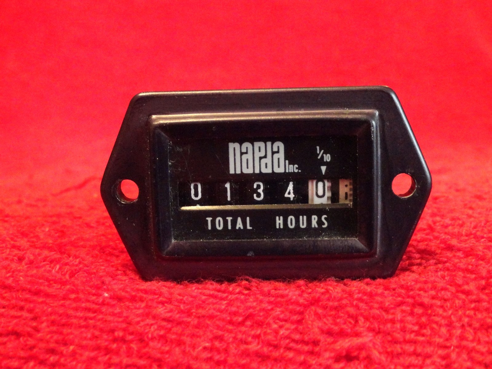 NAPDA INC FLIGHT HOURS QUARTZ METER P/N 15124 4-40 VDC CORE