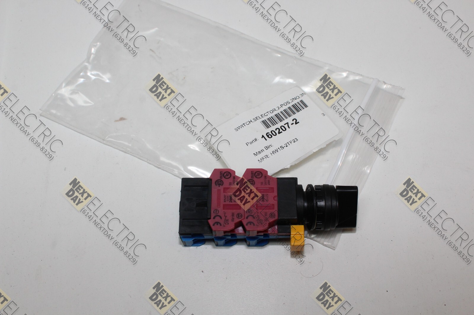Idec, HW1S-2TF23, Selector Switch 22mm 2 Pos Position 2no 3nc