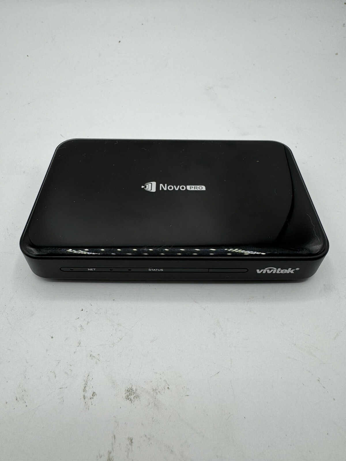 Vivitek Novo Pro Wireless Presentation Collaboration Solution