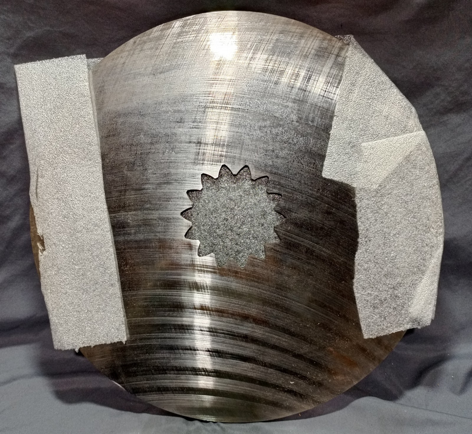A&I 14 Tooth Splined Disc Harrow Hub 618565
