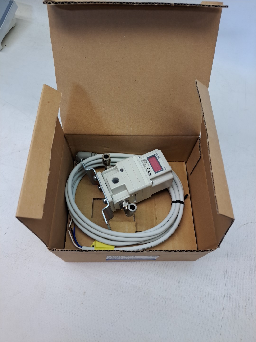 SMC ITV2030-31N2BL4 electro-pneumatic regulator NEW