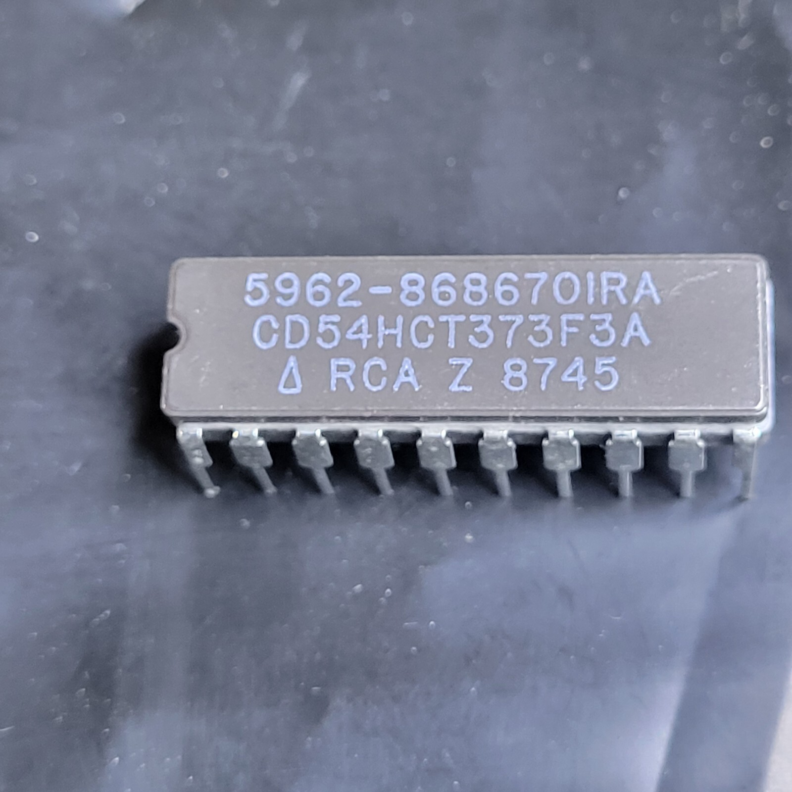 RCA CD54HCT373F3A Latch Transparent 3-ST 8-CH D-Type 5962-868670IRA NEW USA $15