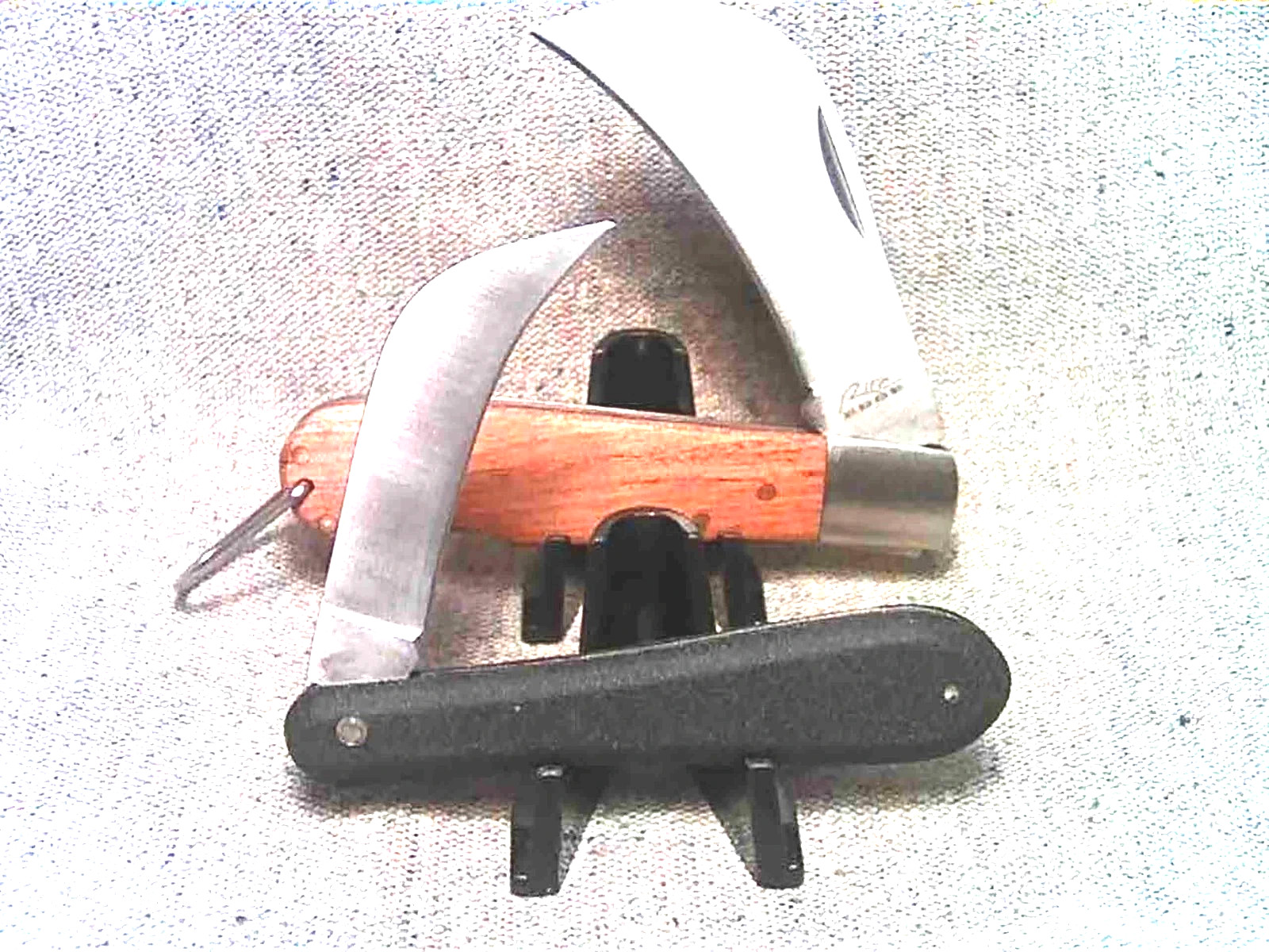 Lot of (2) Hawkbill Pruner Knives Wood Lockback 4" & Black Electricians', 3-1/2"