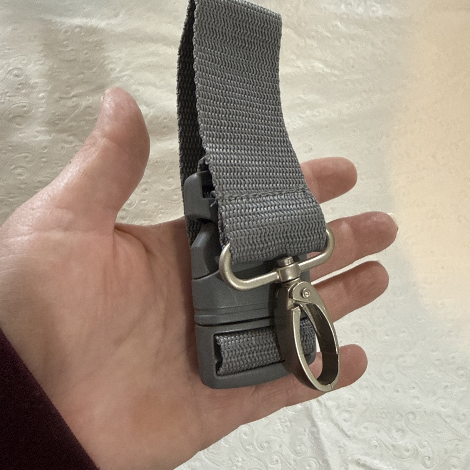 Add A Bag Luggage Strap Jacket Gripper, D-Ring Hook Baggage Silver gray