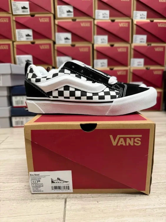 Vans Knu Skool Checkerboard Black White VN000D2TBPB GS Size 4Y-7Y Kids New