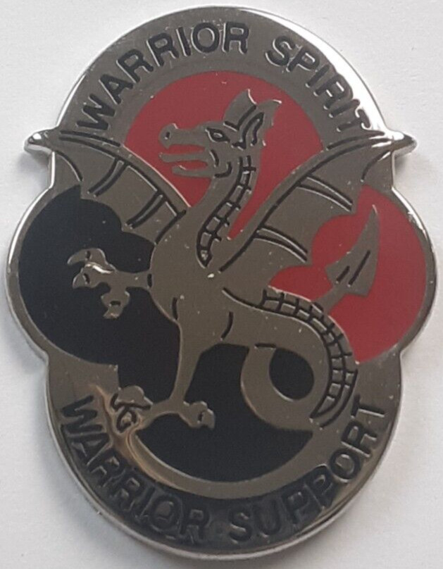 US Army 530th Supply & Support Battalion Unit Crest Pin Insignia DUI NOS VTG