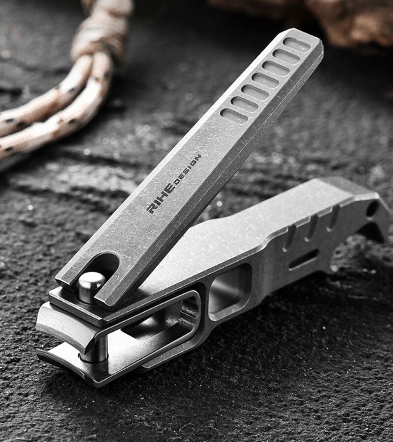 EDC Titanium Alloy Portable Multi Tools Nail Clippers Opener Hanging Buckle File