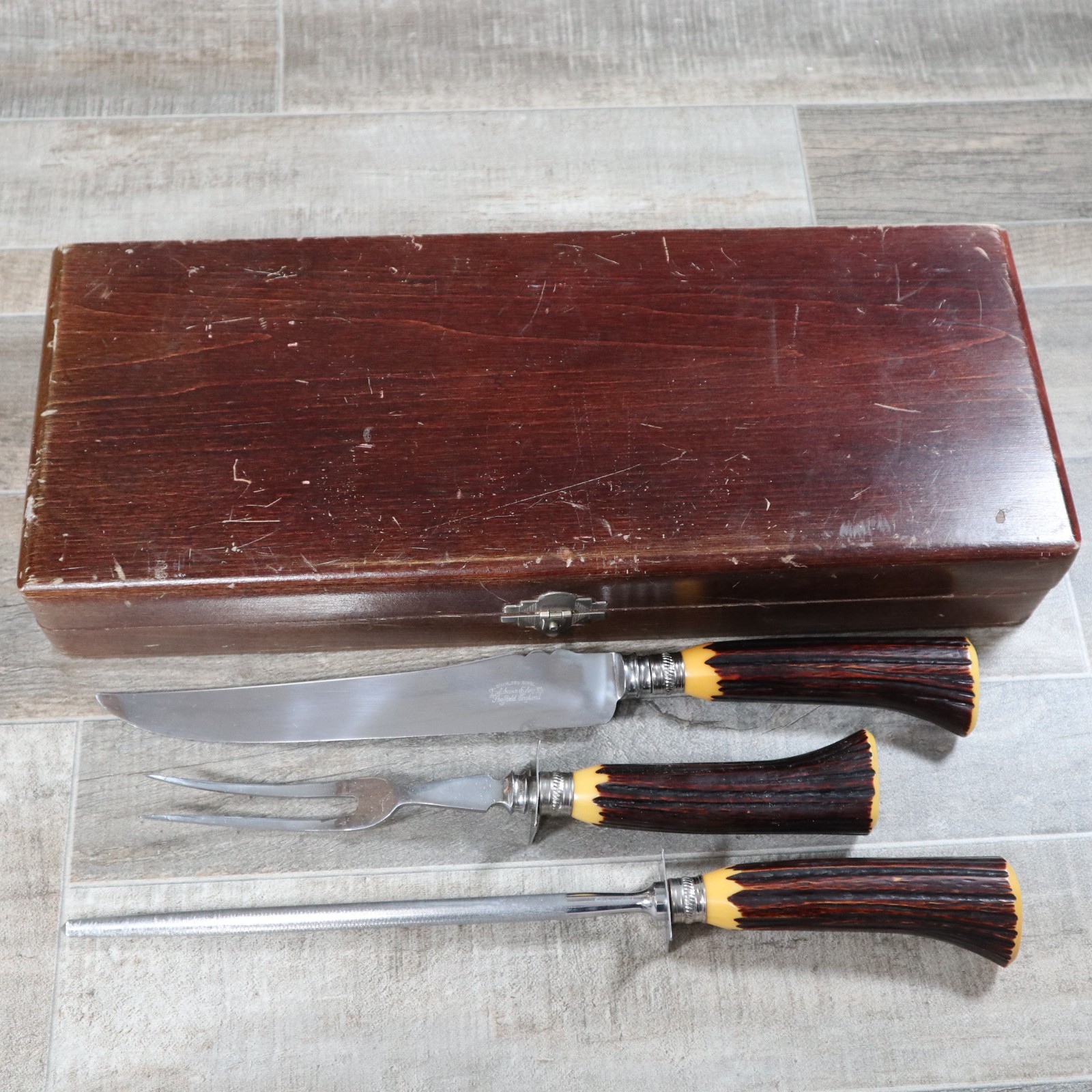 VTG Englishtown Cutlery Sheffield England 3 Pc. Carving Set Faux Horn Wooden Box