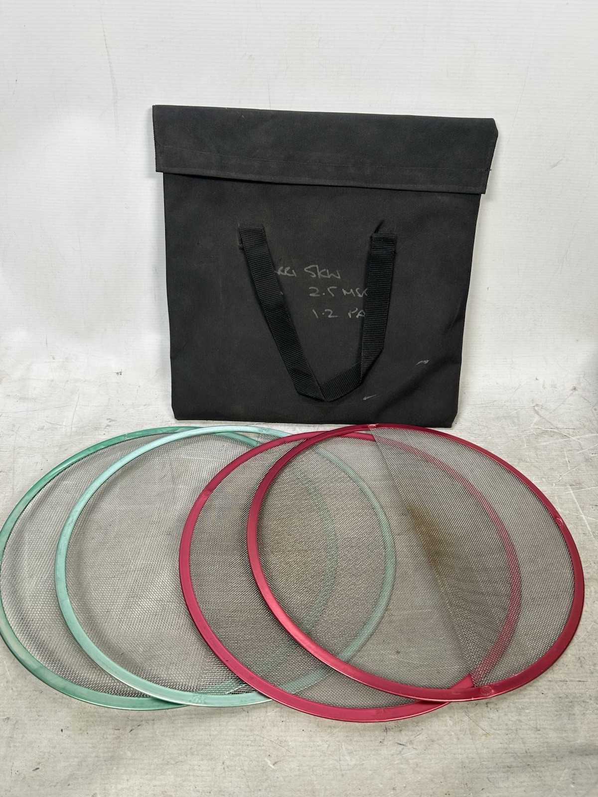 Arri Scrim Set 330mm Arri M18/Arrisun 1200+/Filmgear Sun 1200/Arri Compact 2500