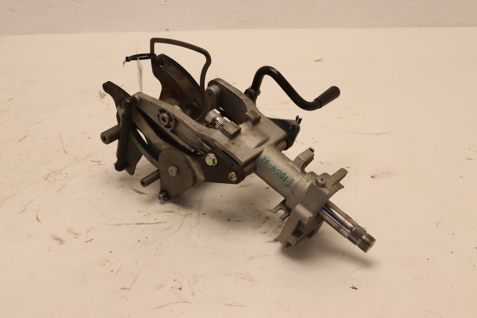 2017-2024 INTERNATIONAL LT625 STEEERING COLUMN TRW GA056BD OEM