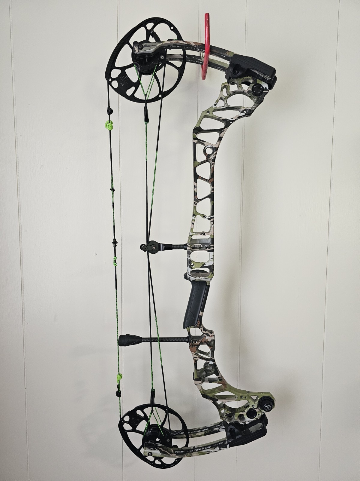 Mathews Vertix Compound Bow