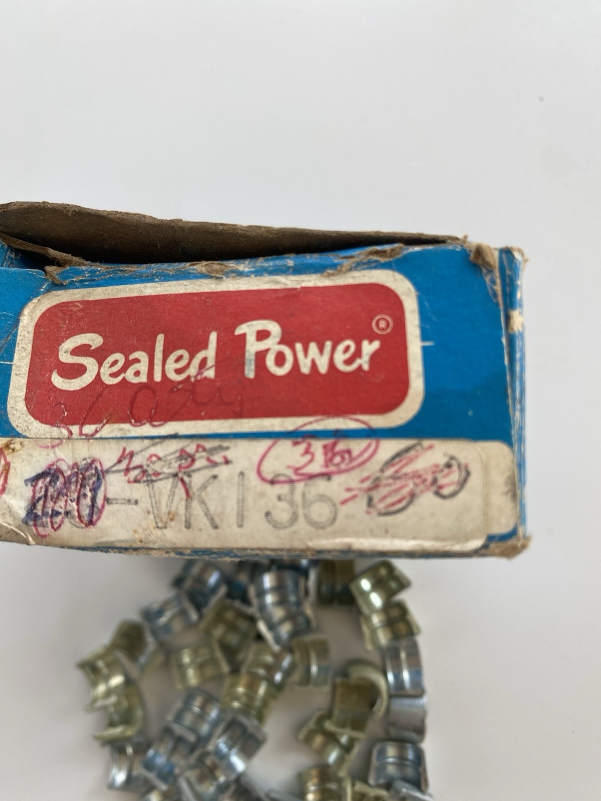 VK136 VK-136 Sealed Power Valve Keeper N.O.S. Qty 36, 18 Pairs