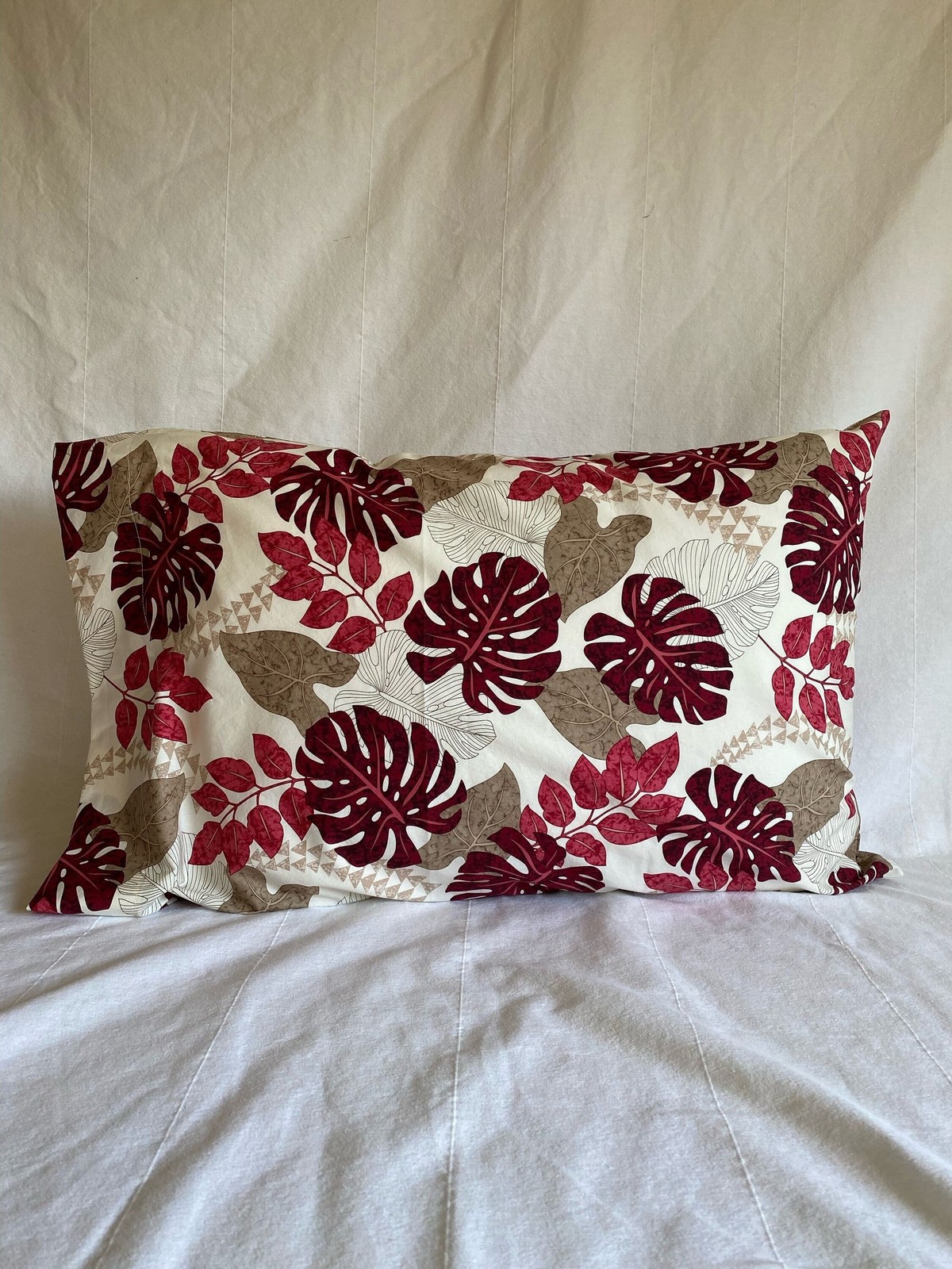 Cream Pillowcase with Tropical Leaves and Shark Tooth Pattern