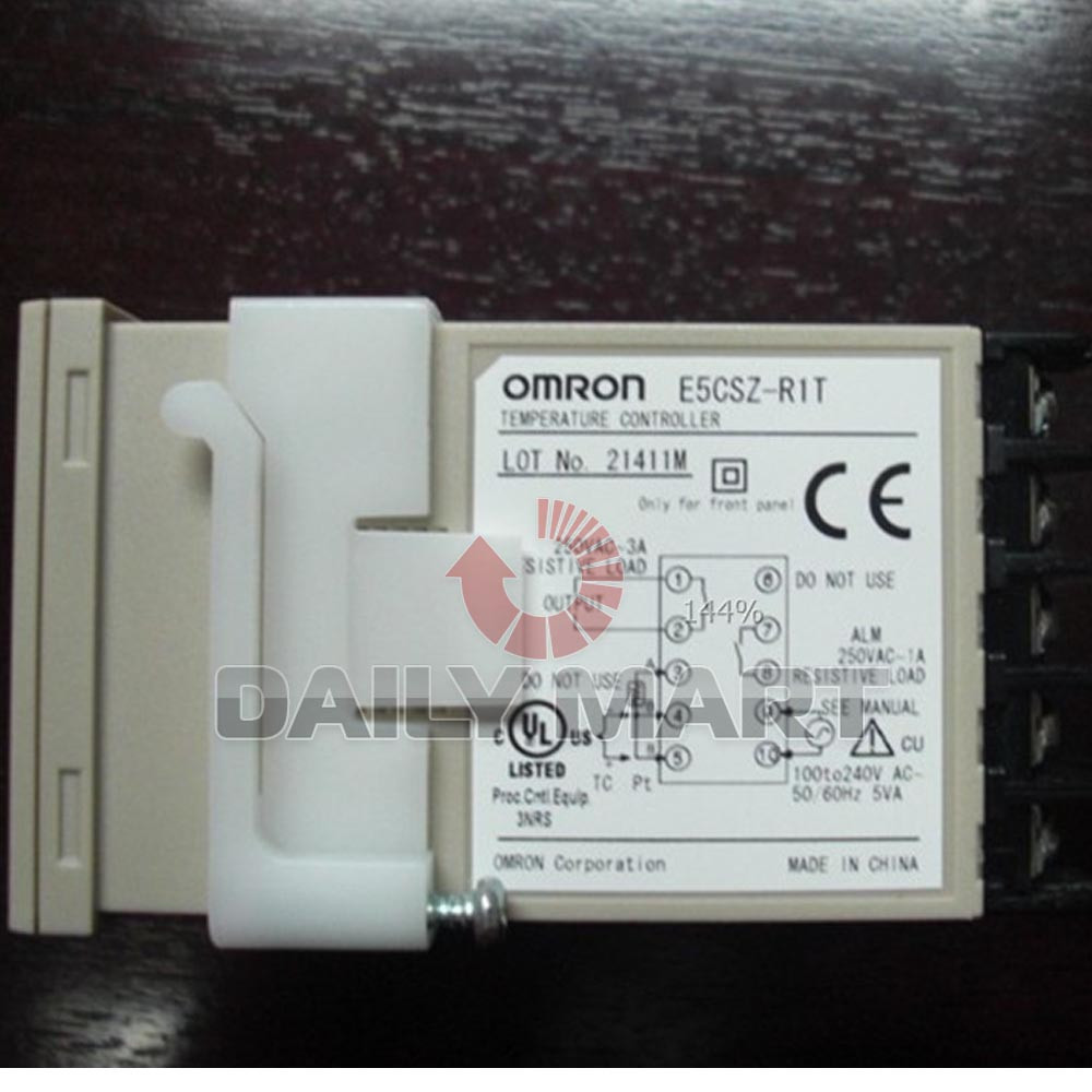 Omron NEW E5CSZ-R1T E5CSZR1T Temperature Controller 100-240V 50/60Hz, FREE SHIP