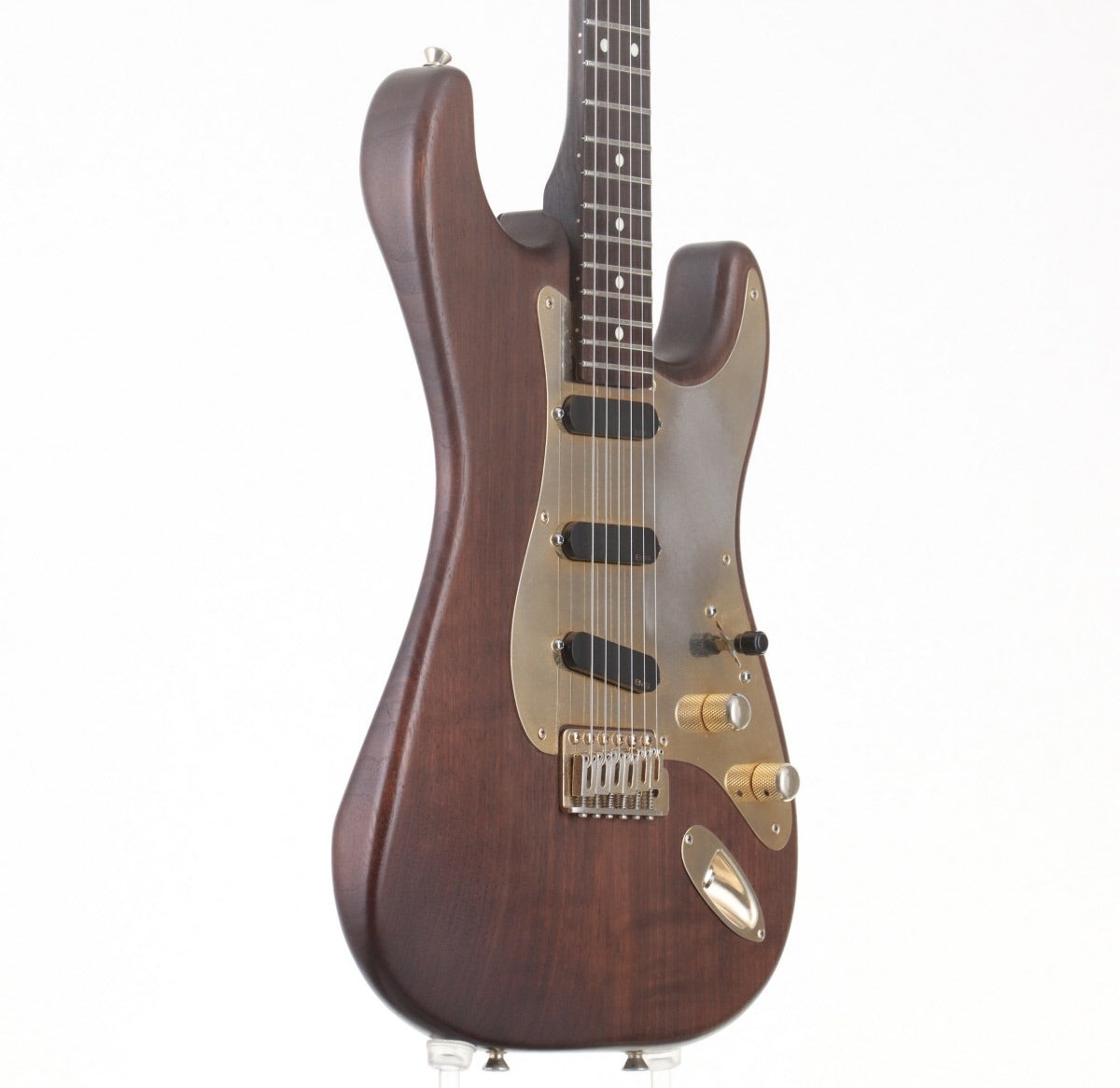 MOON ST200 WALNUT