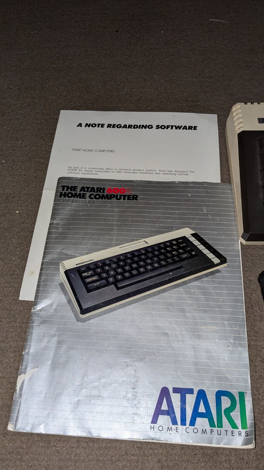 Atari 600XL Home Computer Complete W/ Manual And Hook Ups Game Is Master type